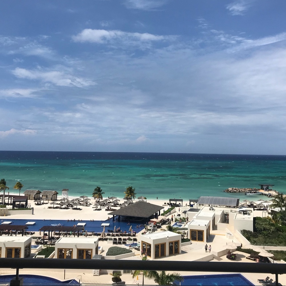 Meet your Posher, Lana